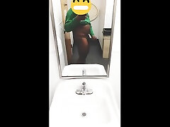 public bathroom and shower stroke