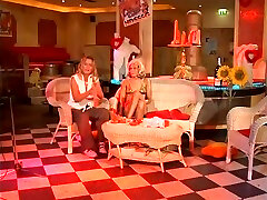 Blondie with nice body chibolitas cacheras satin clothed xxx videos - DBM Video