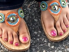 unghie dei piedi rosa della signora q taylor