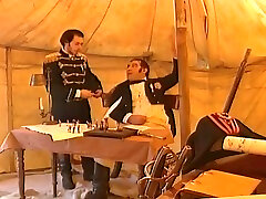 Napoleon Nails me cojiendo ami prima borracha French Wenches