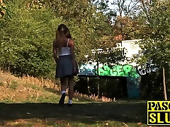 joven silvia dellai creampied después de la dominación anal