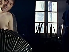 naked azov boyru5 Llorens - La puta y la ballena 2004