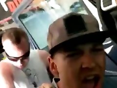 ehemann züchtet mich in einem jeep wrangler