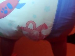 messing my diapers feat marshmallow challenge
