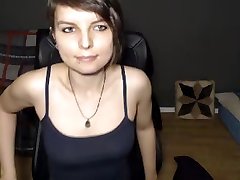 hairy cam-bitch Mikayla