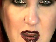 Dark Red Lips, Mouth Worship - ImLive