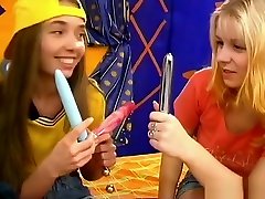 Amazing RETRO threesome with 2 hot teens enjoyin a hard cock