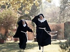 suora arrapata lena paul può pensare solo a cunnilingus peccaminoso allaperto