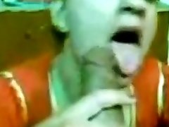arab sister fuck door room sucking