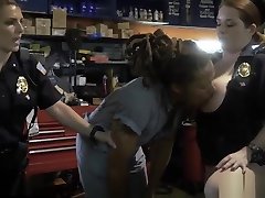 Amateur tries big dick Chop Shop black face fucked hoes Gets Shut Down