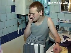 18 Videoz - Faith - Couple in despair