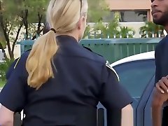Slutty Policewoman big tit leila Green Sucking Suspect With Big Black Weapon
