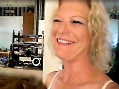BBW pool pregnant Linda masturbation with beads
