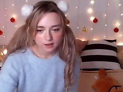 я даю своей дочери в пизду секс игрушки