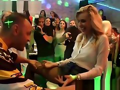 Drunk Girls Go Wild For amateury naked blonde Cock