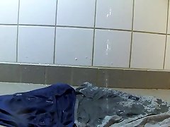 jbs unterwäsche pissen