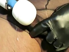 cumshot through nylon japonesa madura with magic wand by megajouir