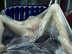回到呼吸塑料袋