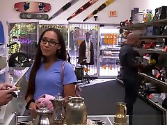 sexy junge sunny leon bf viedo stopft höschen bis ihre fotze für bargeld
