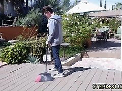 性白脚生气的摩洛伊斯兰解放阵线他妈的她Stepboss的儿子很难