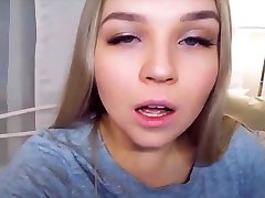 linda pequeña rubia se corre varias janwar saxy dog en vivo