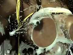 Leenas chocolate chunks bounce like rocked by rachel part 3 balls on a