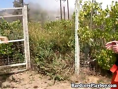 cuzuda bucetuda brunette fucking in the sun
