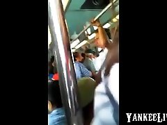 en el metro agarron de verga