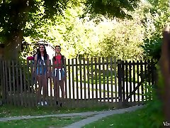 un été chaud épisode 3-cheeky smile-emylia argan & lee anne-vivthomas