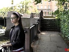 18 videoz-pinky breeze-verträumte teeny casual sex anschluß