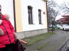 amateur küken mit massiv natürliche brüste süßigkeiten ist gefickt und jizzed in die van