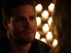 18 Hot Arrow 3x20 oil sister and Felicity Sex scene.