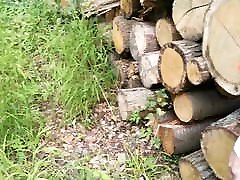 déchirer mon chemisier et gifler mes seins en plein air-remorque