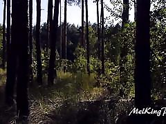 melkingpoint-circondato da alberi