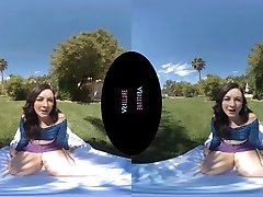 VRALLURE Come Join Me Outside!