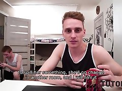 tutor4k. guy prank into sex kameras und hatte recht, weil sie ihm geholfen ficken lehrer