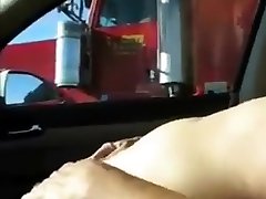wives flashing truckers 2