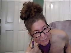 heiß boy sucking boobs mia khalifa auf webcam