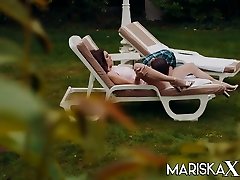 लीना Luxa - teamel xxx lana rain and eeeveee frost उसे bf गार्डन में HD