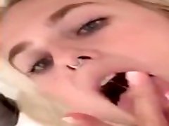 Rubia aburrida manda wwwxxxxmp3 download masturbandose Rubia aburrida manda wwwxxxxmp3 download masturbandose