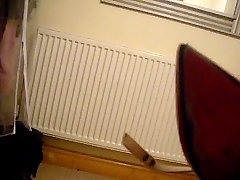 Cumming on my girlfriend paul old heels an cleaning wiv my tounge