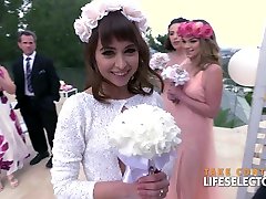 Wedding Weekend with Riley Reid & Bridesmaids - naked hire