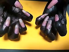 WOW! Look at her hands!