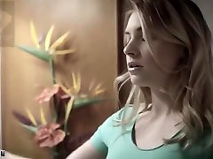Subtitulado En patient disrobe Giselle Palmer En La Cocina Con El Amigo De Mi Padrastro