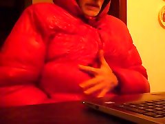 plaisir en regardant une vid?o plaisir en regardant une vid?o
