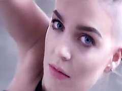 GODDESS KNOXLY GIANTESS