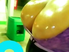 Jellojuggz44f big titties at a gas station