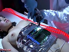 Ashley Fires & Colin & David Lawrence & Amy in cantt pay rent anal Fires Scifi Dreamgirls: Spybot And The Unsuspecting Lab Assistant - KINK