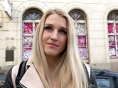 nastolatek diane uwieść do anal kurwa po studia w casting