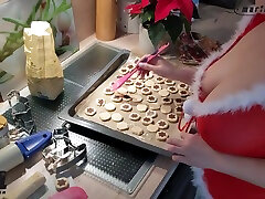 platzchen backen, strippen, oriental sex on cam asian .... feliz navidad con maria mia